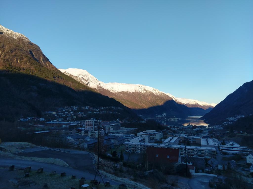 Vikinghaug Apartment Odda Bagian luar foto