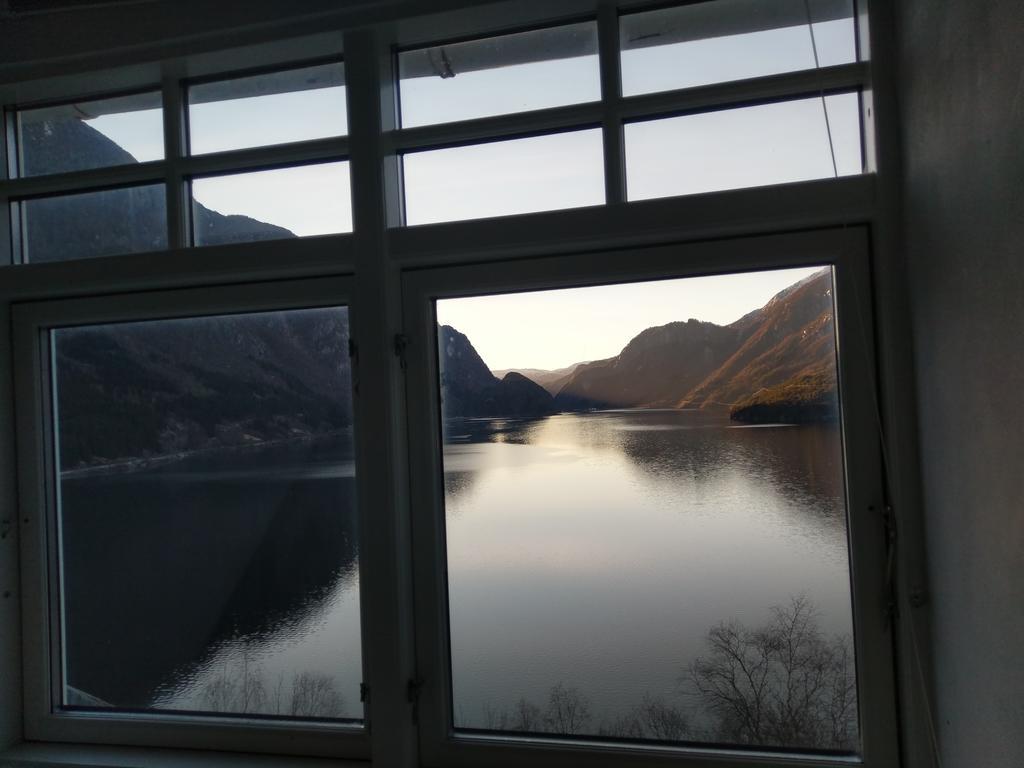 Vikinghaug Apartment Odda Bagian luar foto