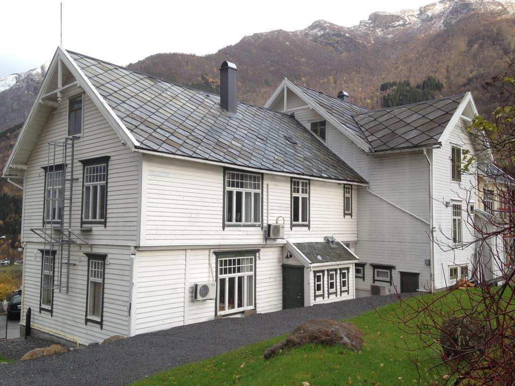 Vikinghaug Apartment Odda Bagian luar foto